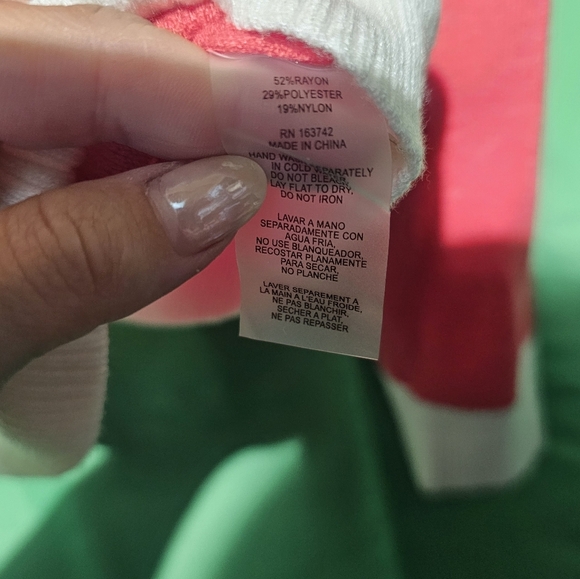 Sioni Red and White Button-Up Cardigan Size Large EUC 22 PTP - Picture 5 of 5